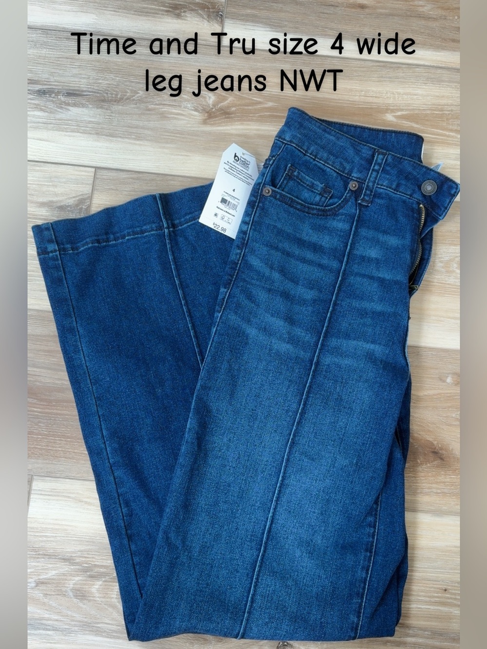 Time and Tru Women’s Wide Leg Jeans in Blue Denim